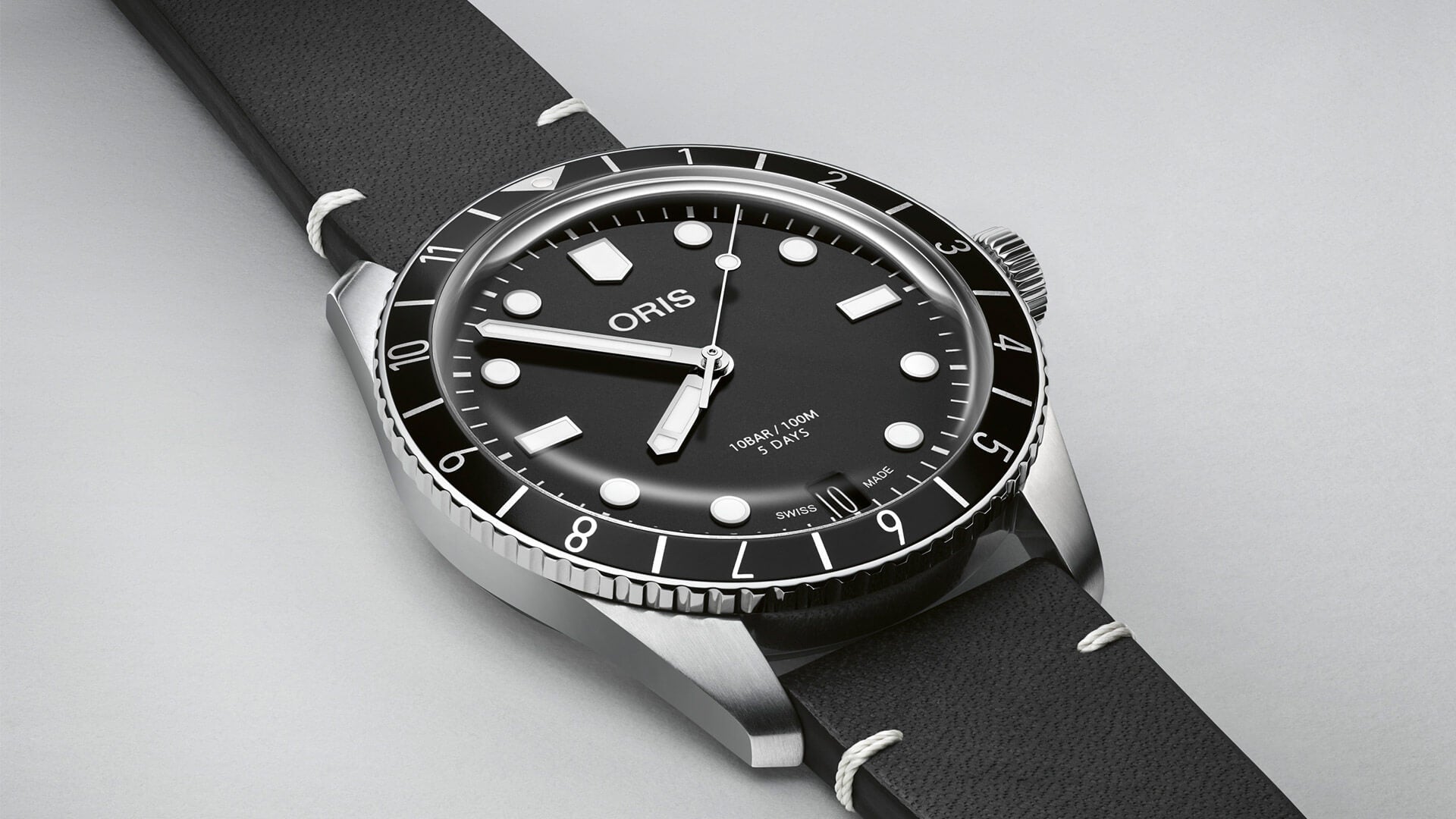 Divers Sixty-Five 12H Calibre 400 - 01 400 7772 4054-07 5 20 82