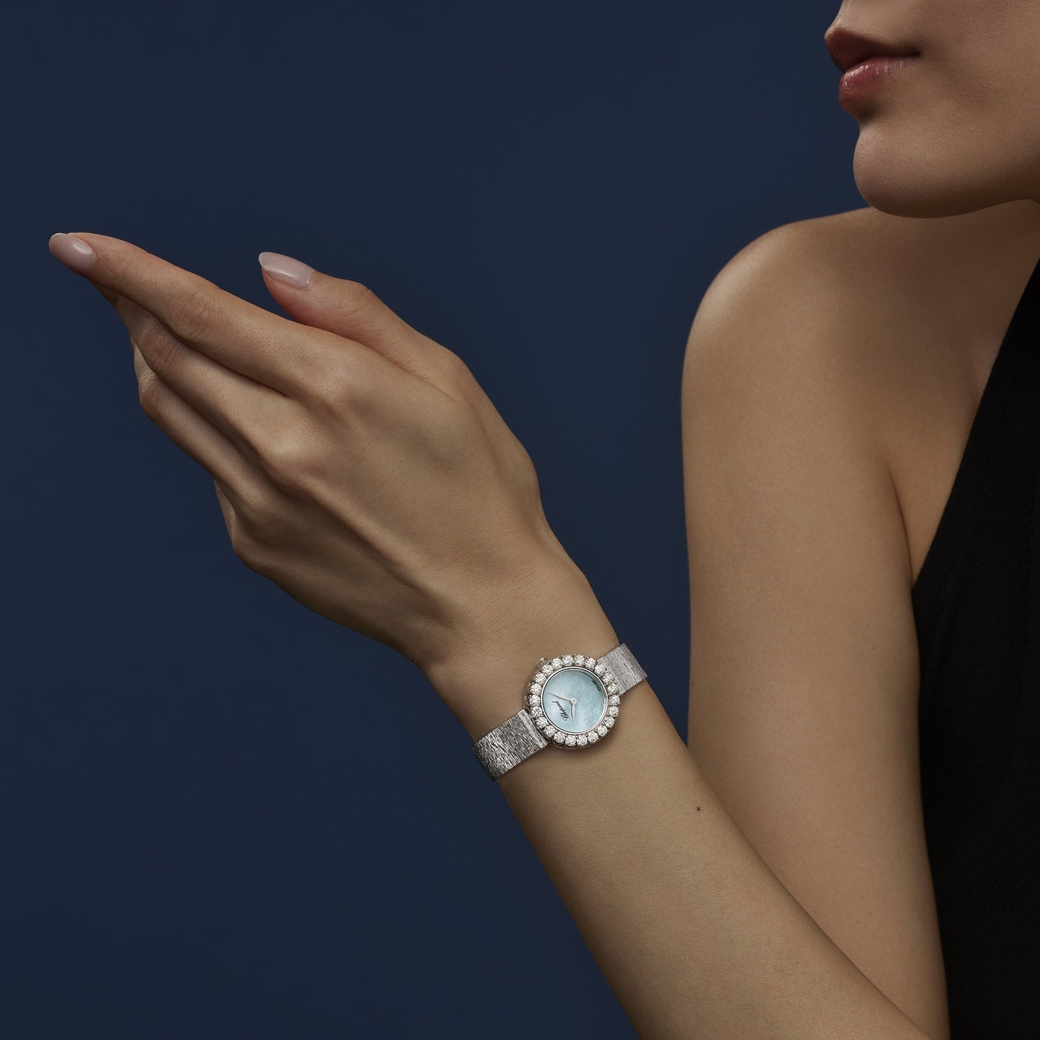 CHOPARD L'HEURE DU DIAMANT ROUND 10A178-1314 - Premium Luxury Product