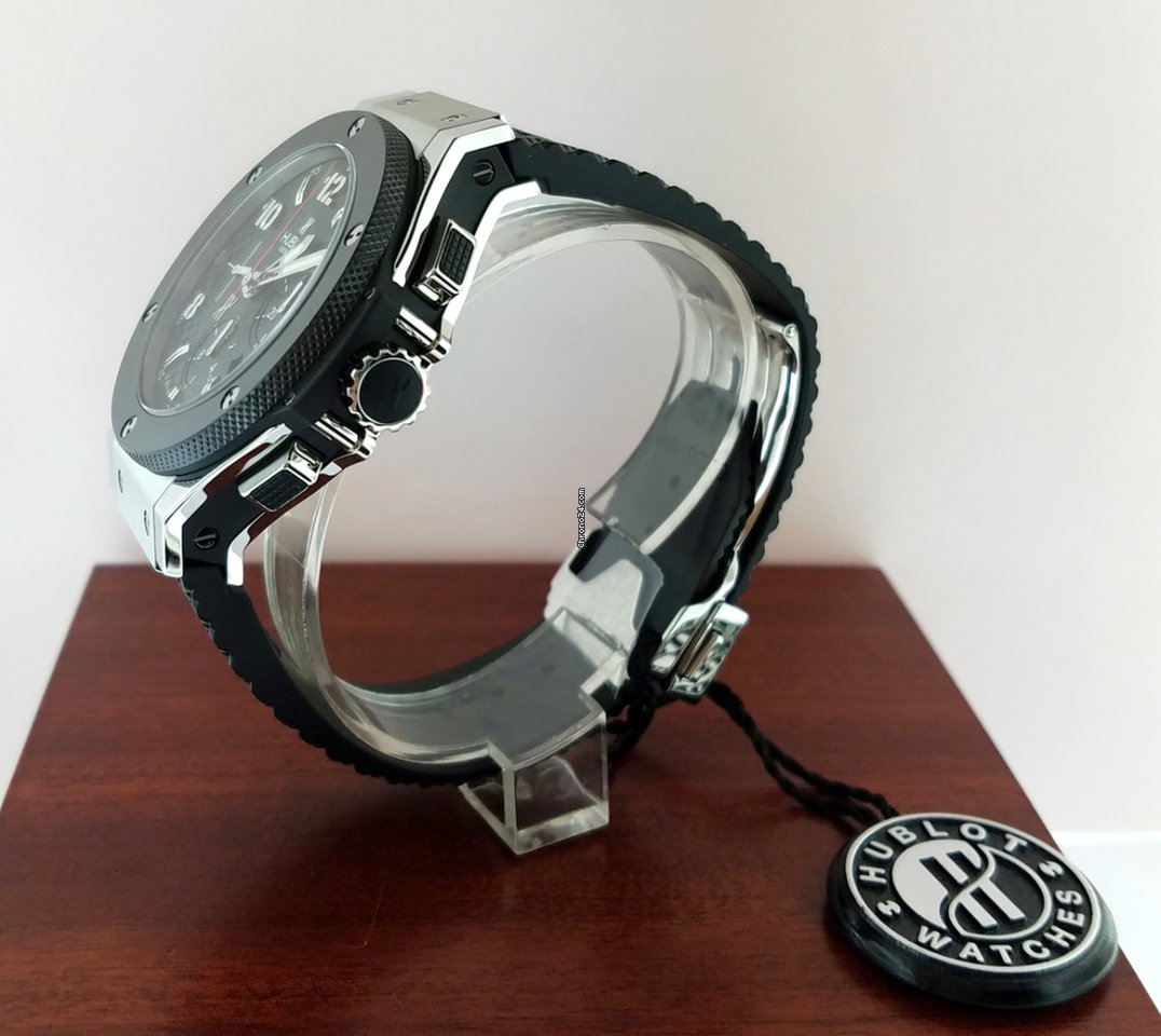 Hublot Big Bang Stainless Steel Carbon Rubber Chronograph Automatic Men’s Watch