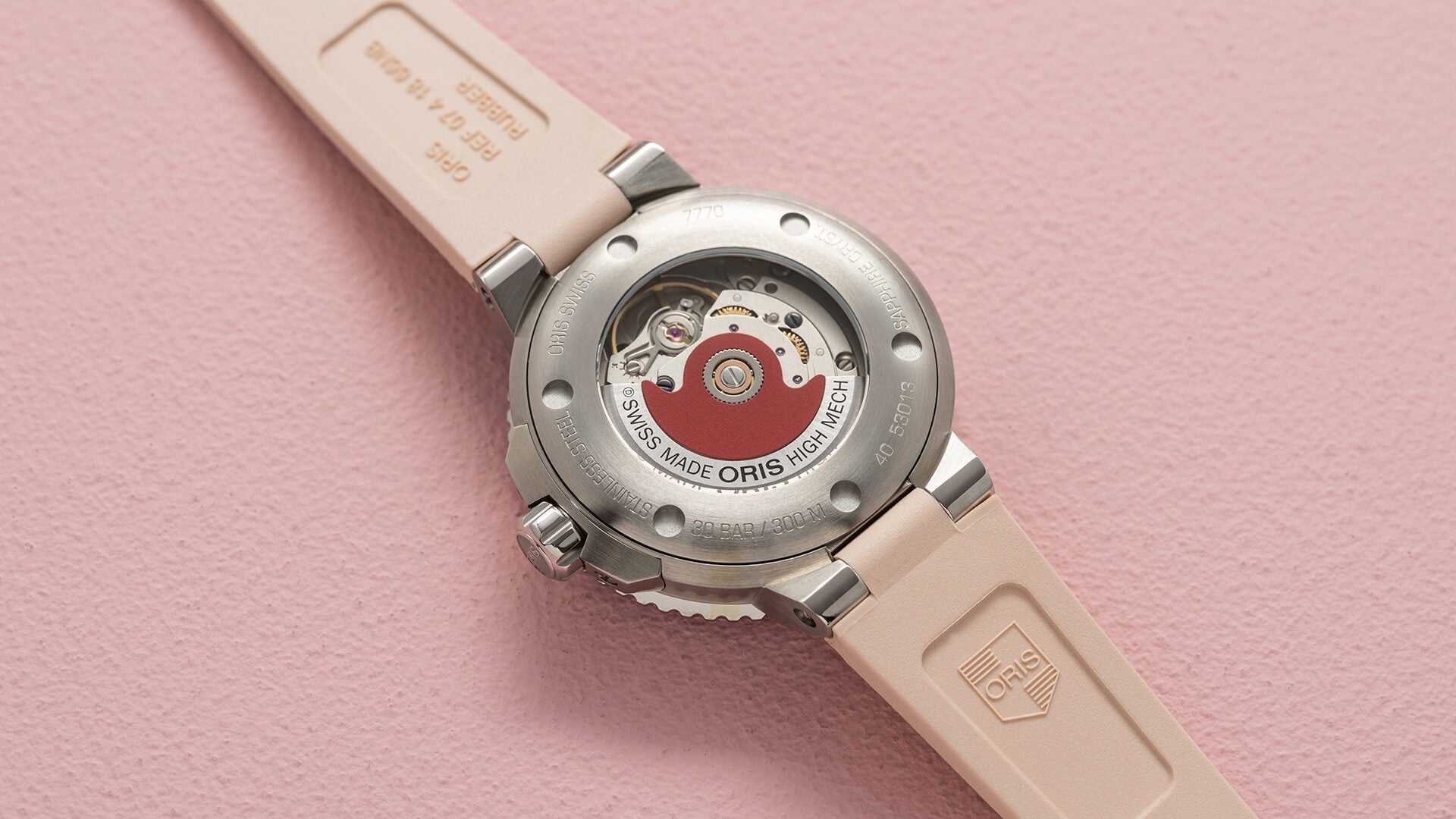 Aquis Date 01 733 7770 4158-07 4 18 66FC - Premium Luxury Product