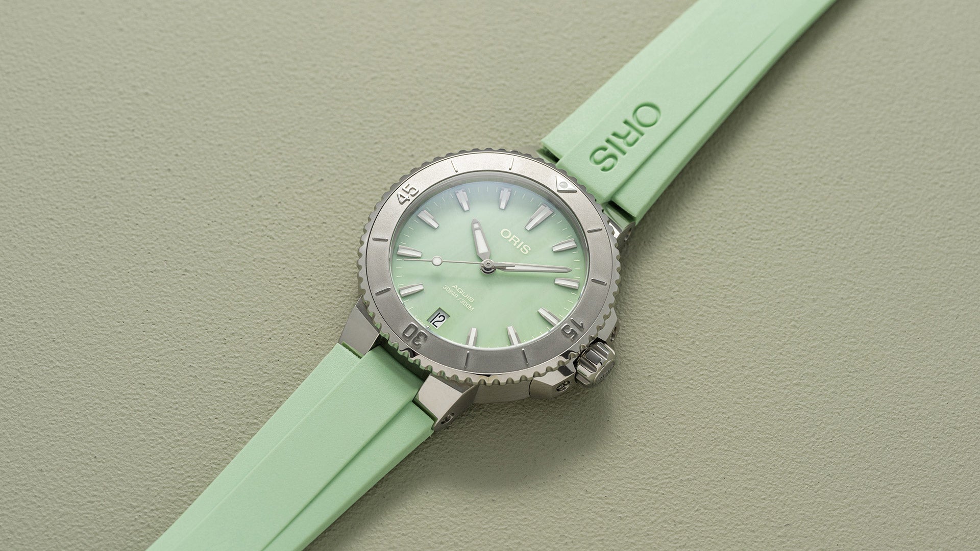 Aquis Date 01 733 7770 4157-07 4 18 67FC