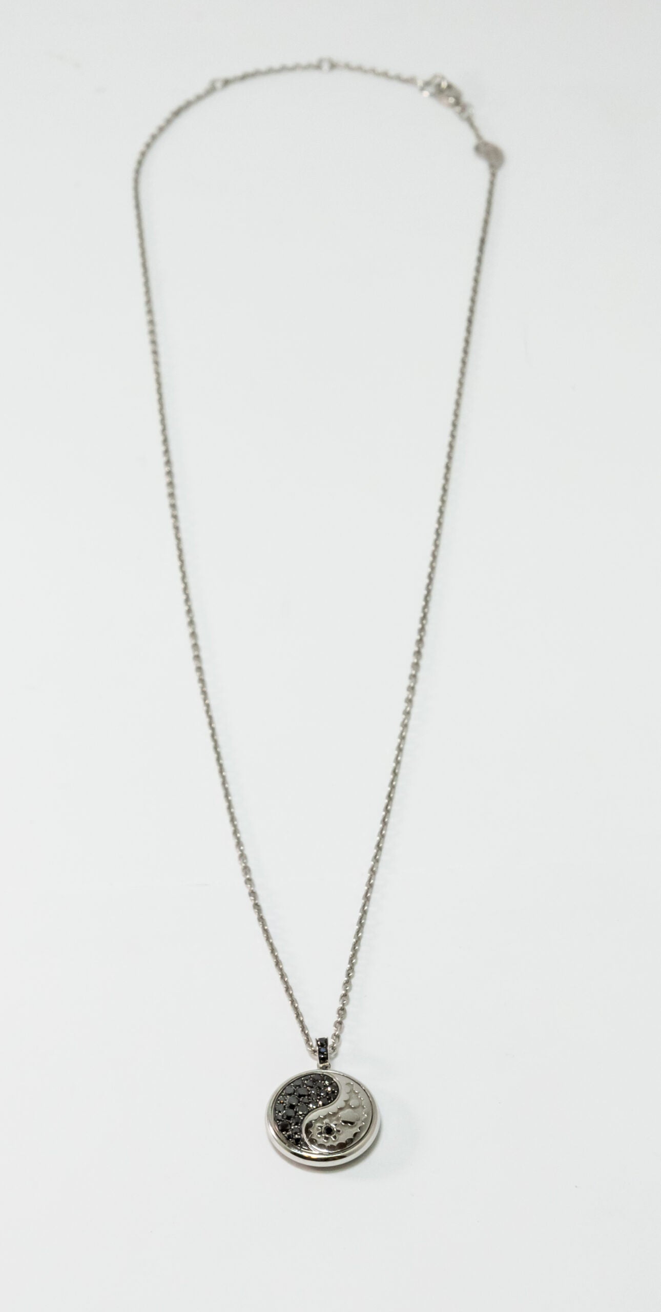 Carrera Y Carrera Aqua Reversible 18K White Gold & Diamonds Pendant