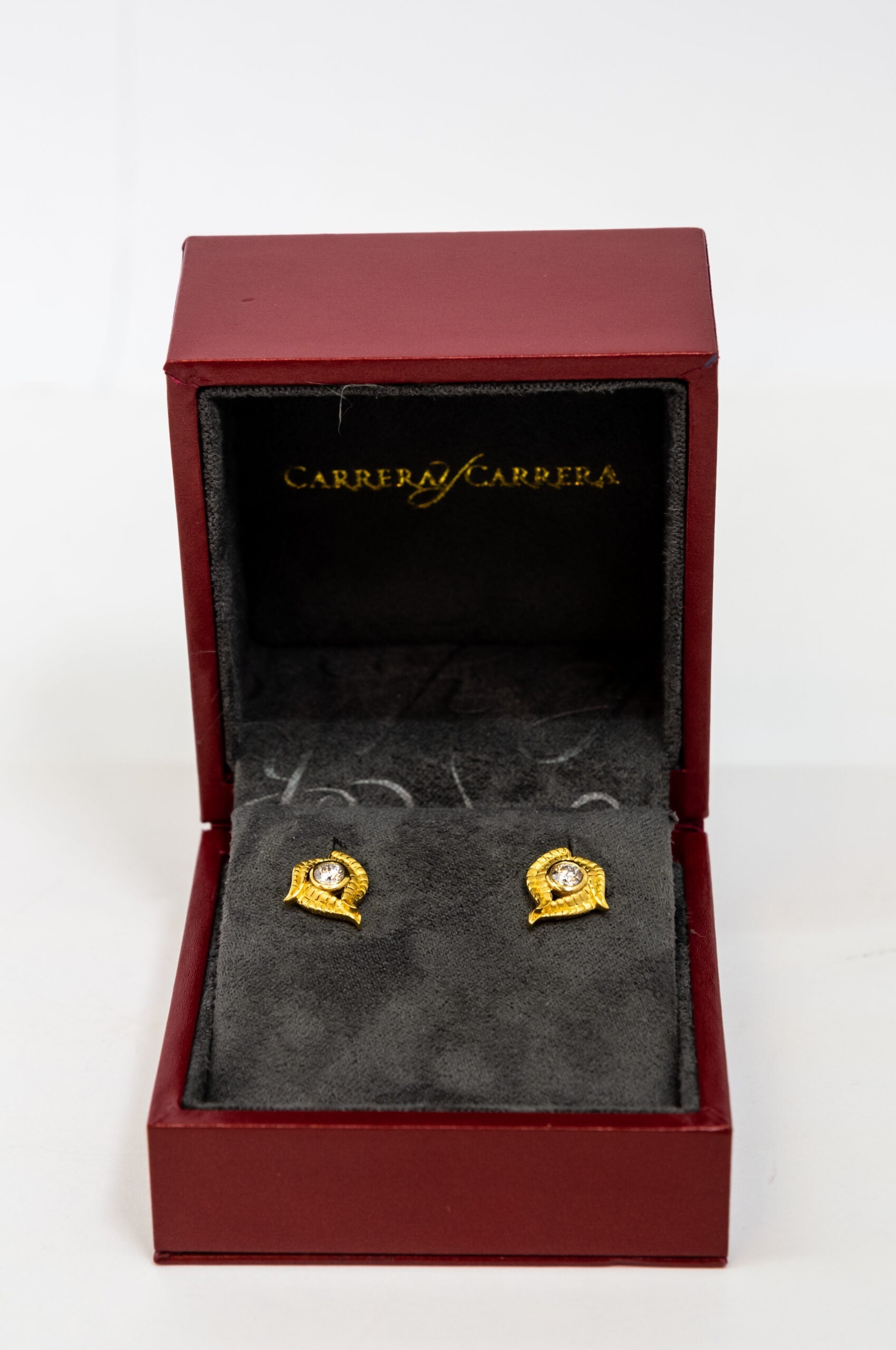 Carrera Y Carrera Garzas 18K Yellow Gold and Diamond Earring - Premium Luxury Product