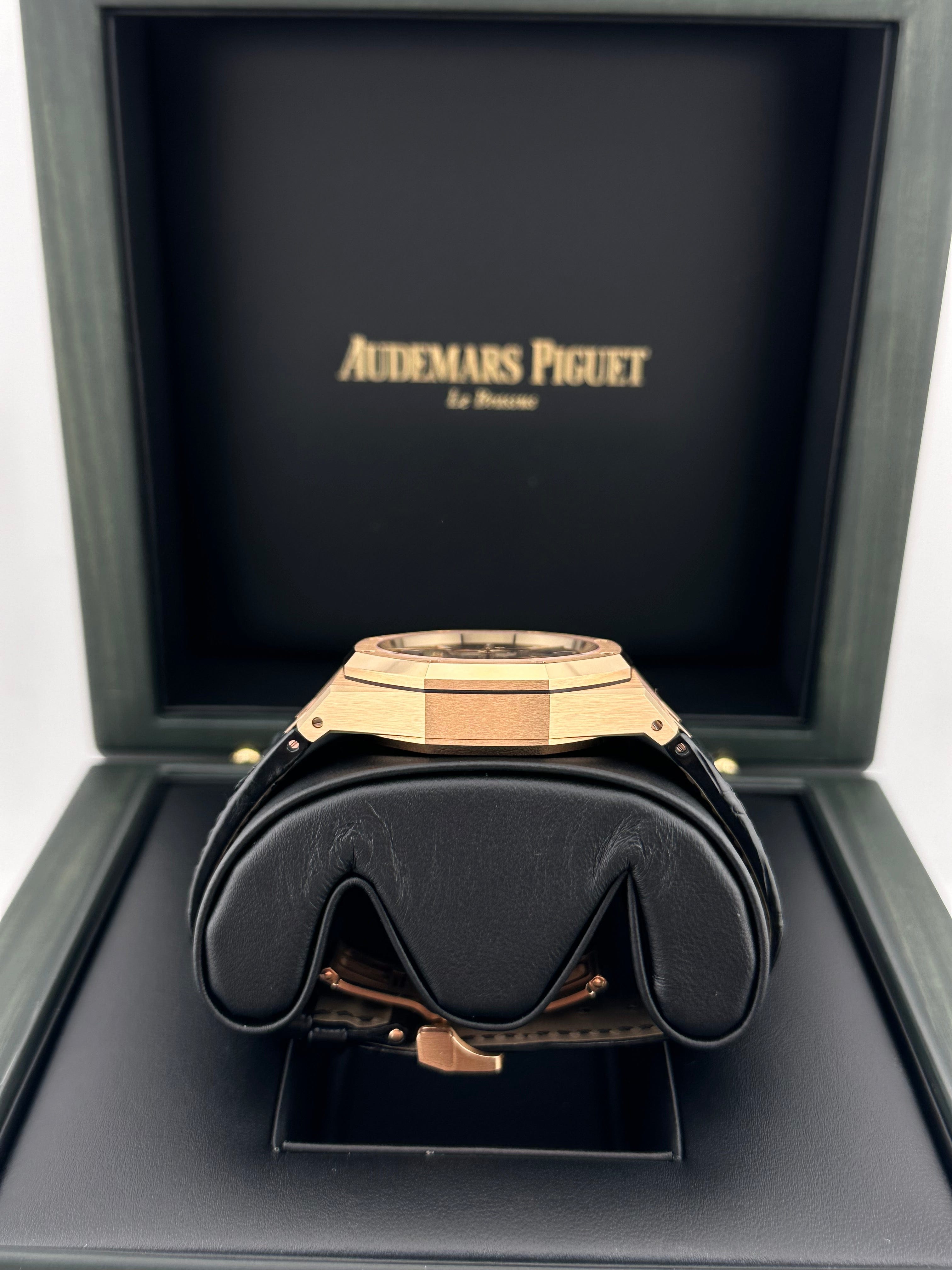 Audemars Piguet Royal Oak 26240OR.OO.D002CR.02 Selfwinding Chronograph Black Dial (2023)