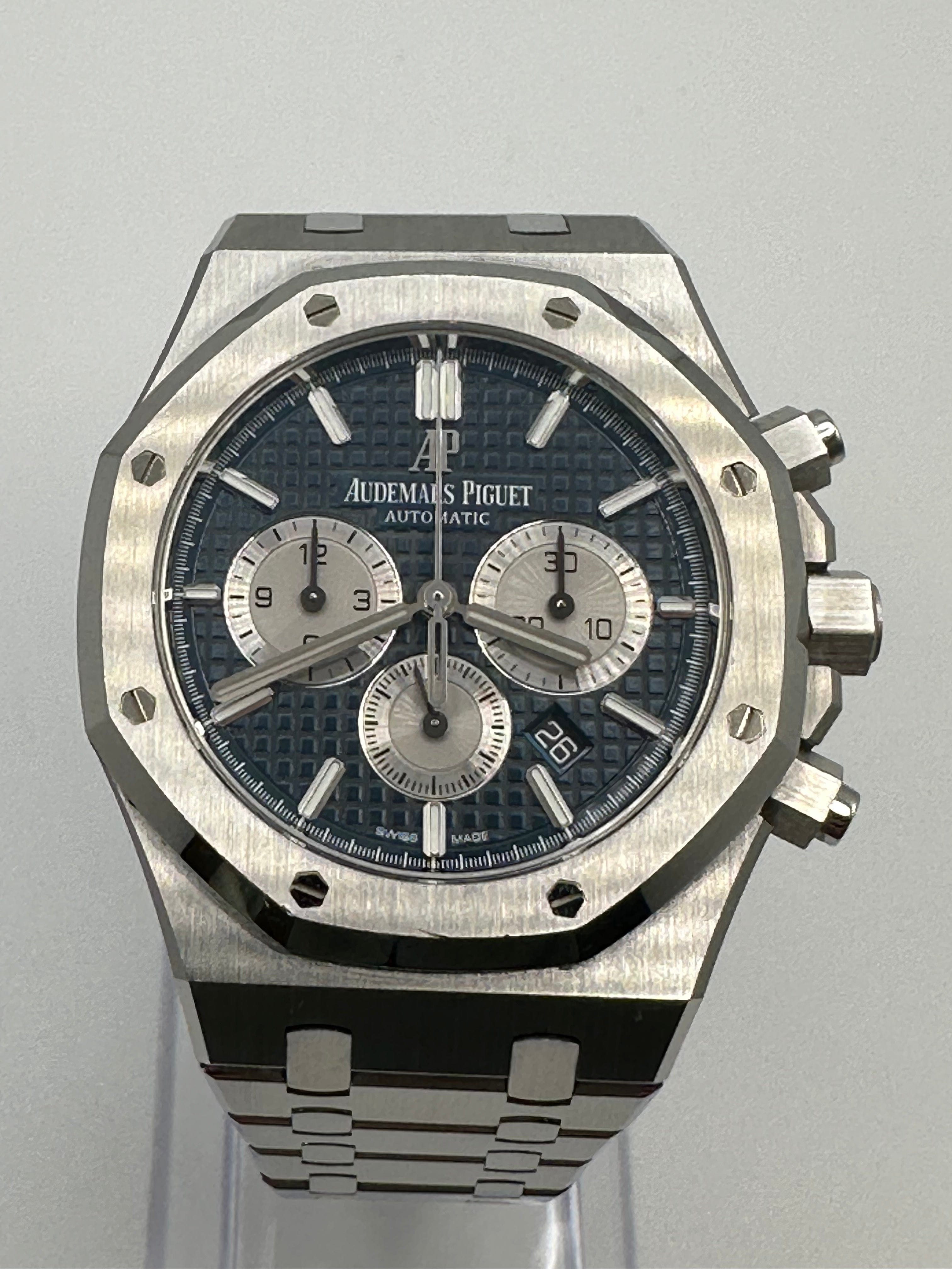 Audemars Piguet Royal Oak 26331ST.OO.1220ST.01 Selfwinding Chronograph Stainless Steel Blue Dial (2021)