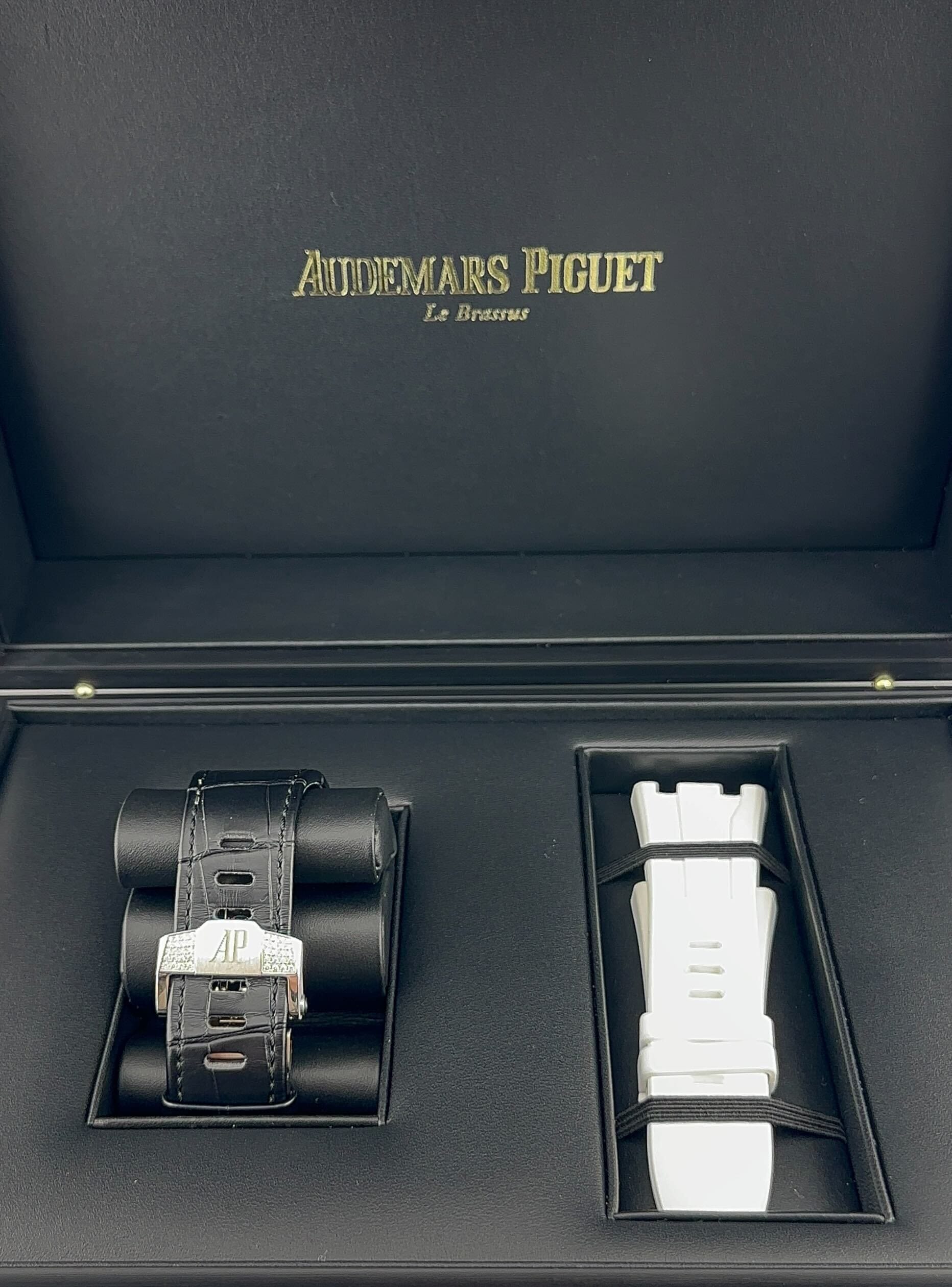 Audemars Piguet Royal Oak Offshore 26423BC.ZZ.D002CA.01 Chronograph Diamond Case And Bezel