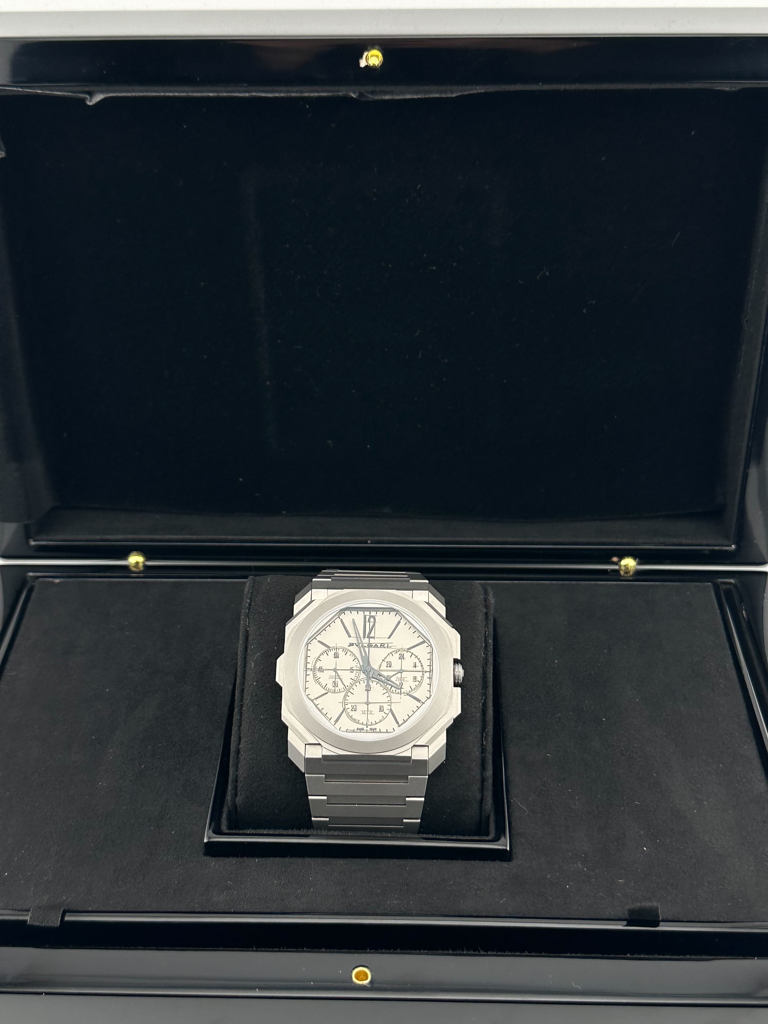 Bvlgari Octo Finissimo 103673 Chronograph GMT 10th Anniversary Titanium Limited Edition (2022)