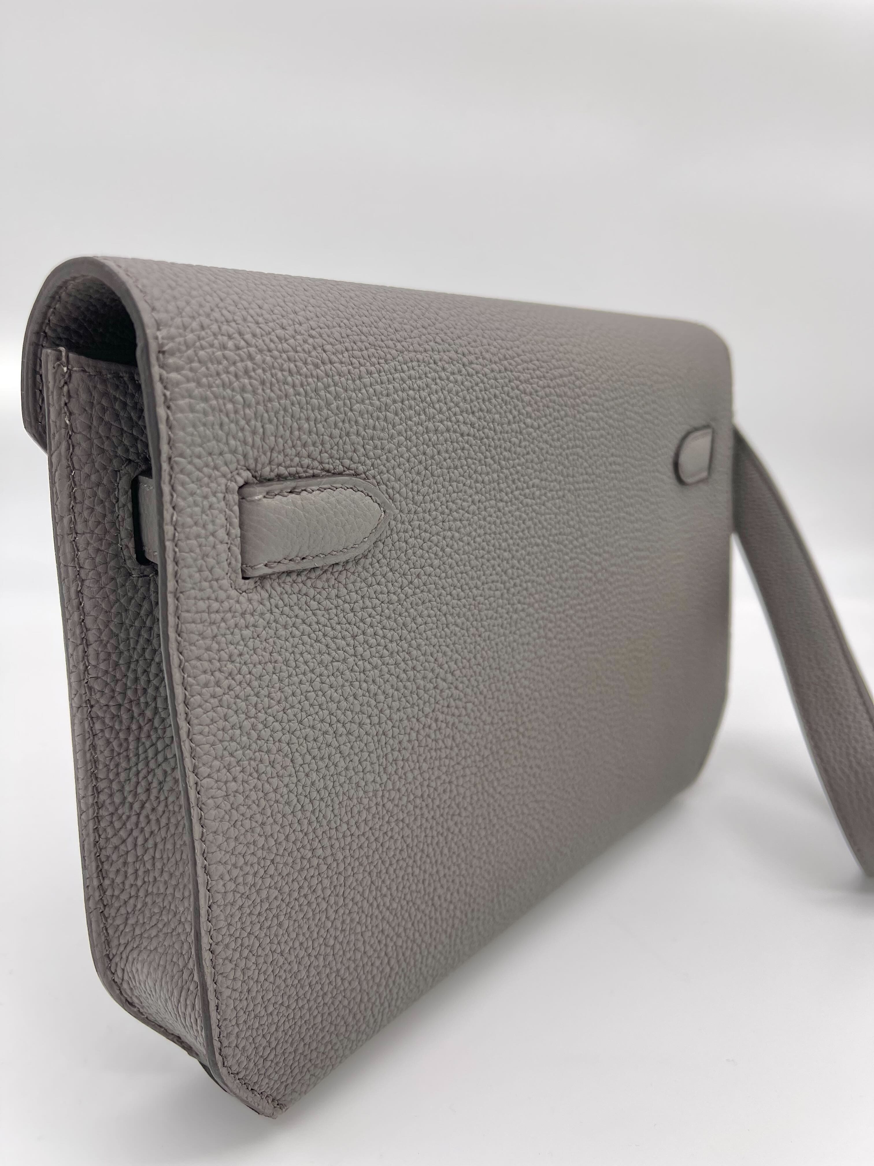 Hermès Kelly Depeches 25 Gris Etain Togo Calfskin Clutch