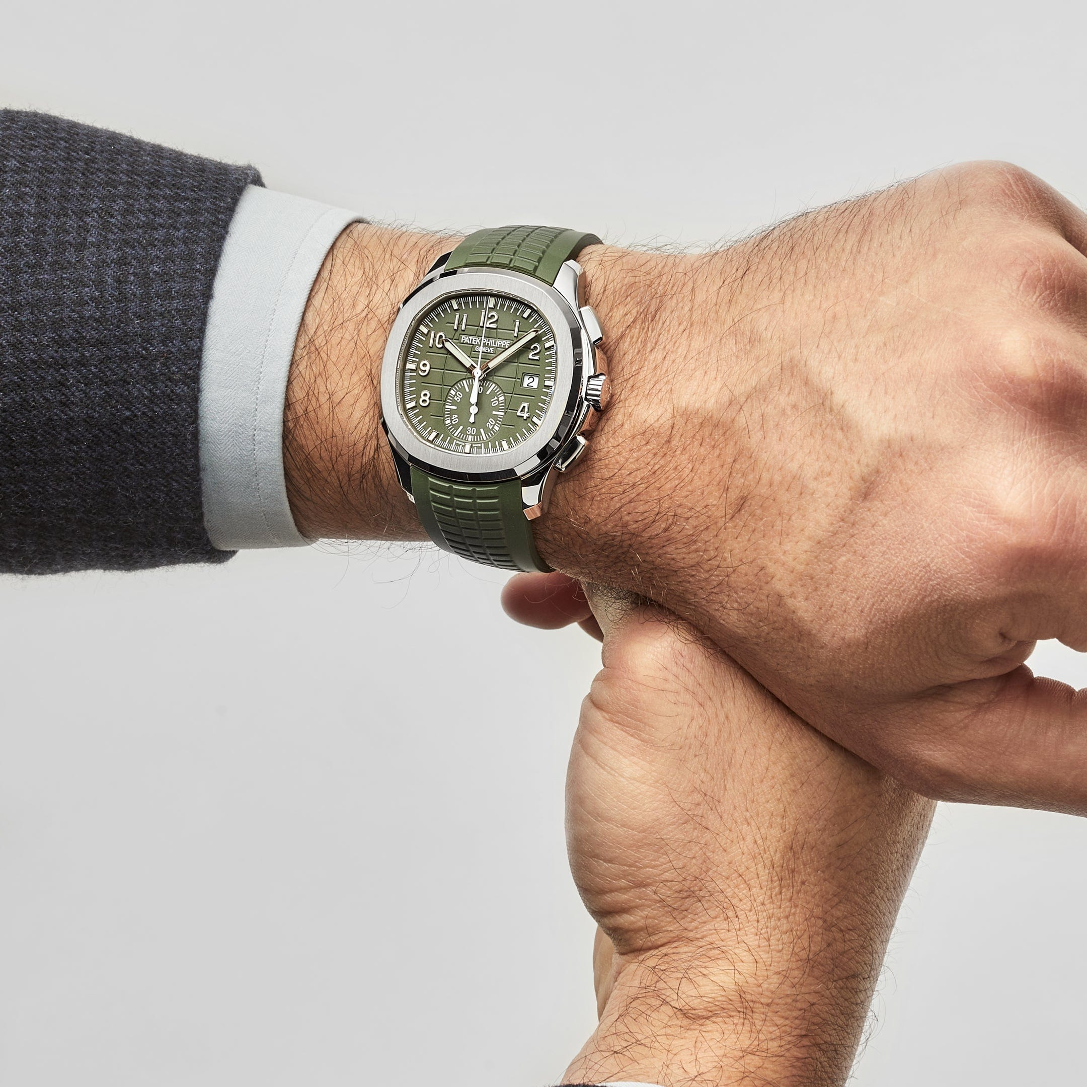 Patek Philippe Aquanaut 5968G-010 Chronograph White Gold Khaki Green Dial (2022)