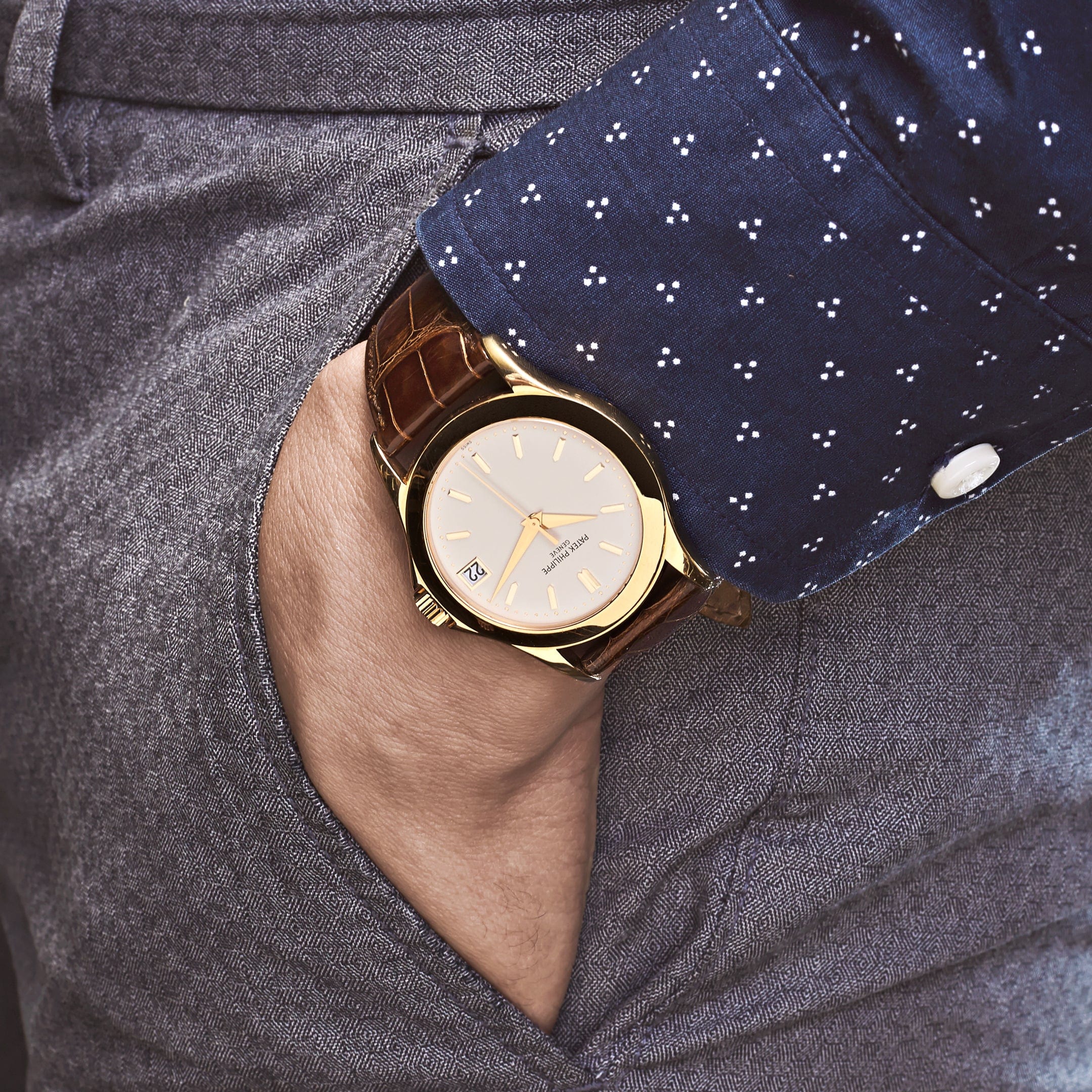 Patek Philippe Calatrava 5107J-001 Yellow Gold Opaline Dial (2023)