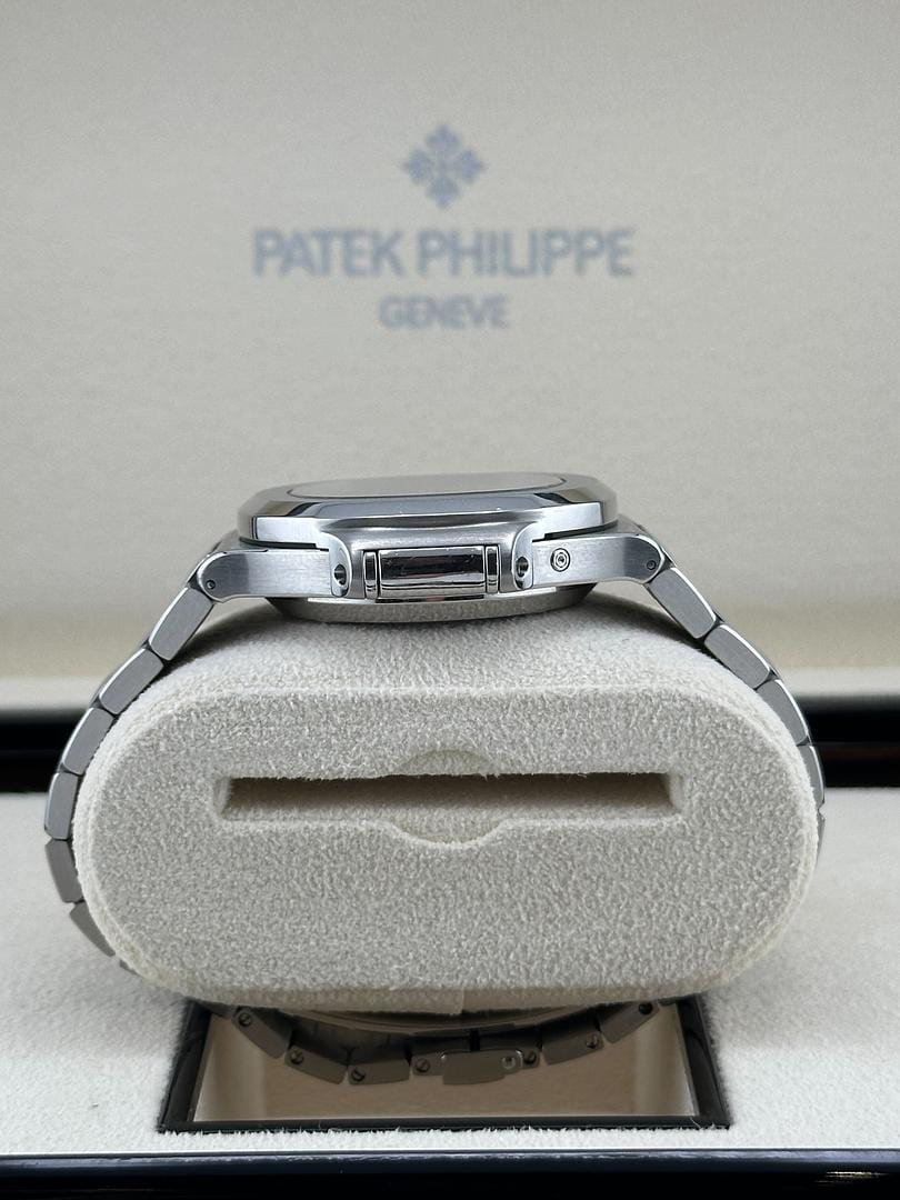 Patek Philippe Nautilus 5980/1A-001 Chronograph Stainless Steel Blue Dial