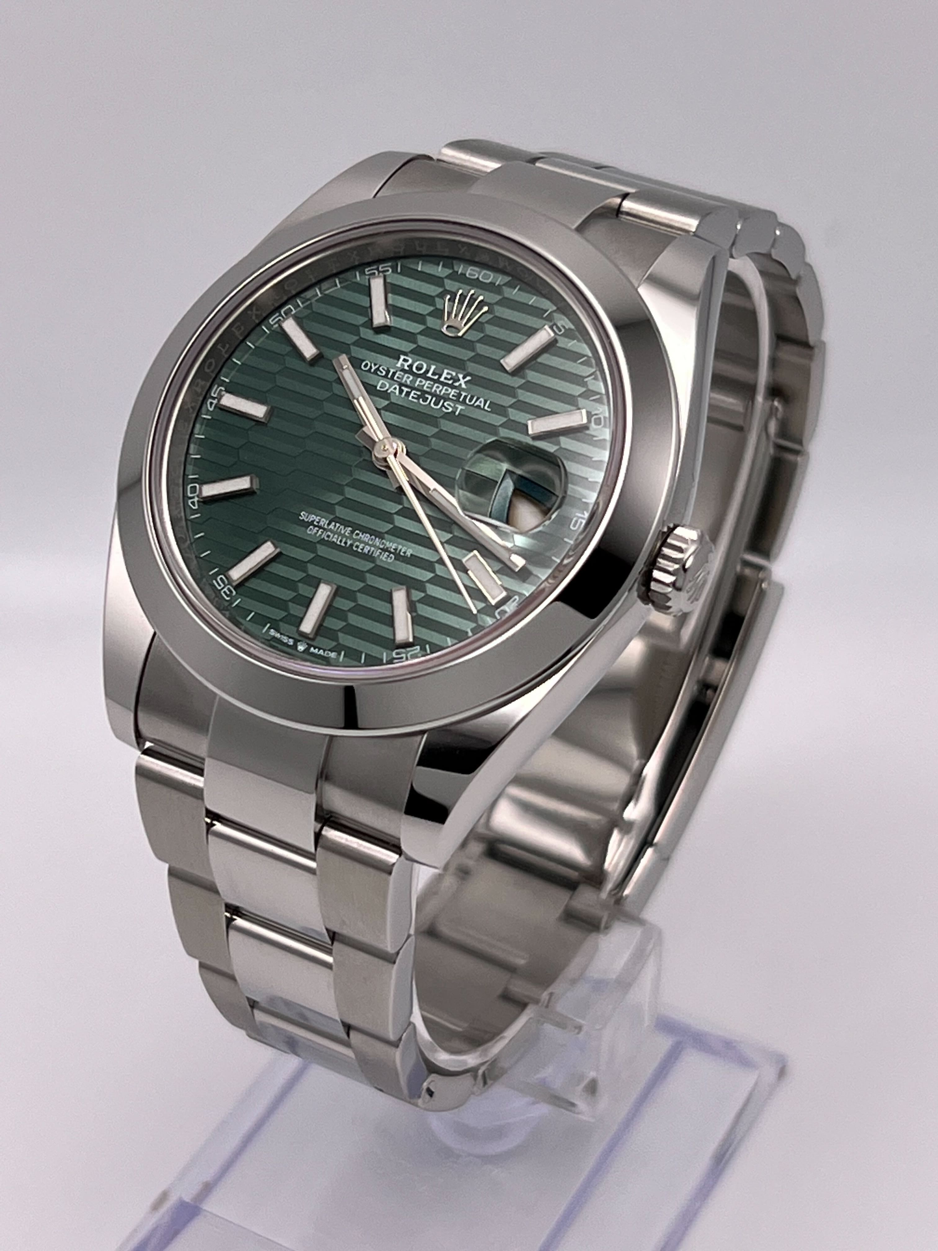 Rolex Datejust 126300 Stainless Steel Green Fluted-Motif Dial Oyster (2023)